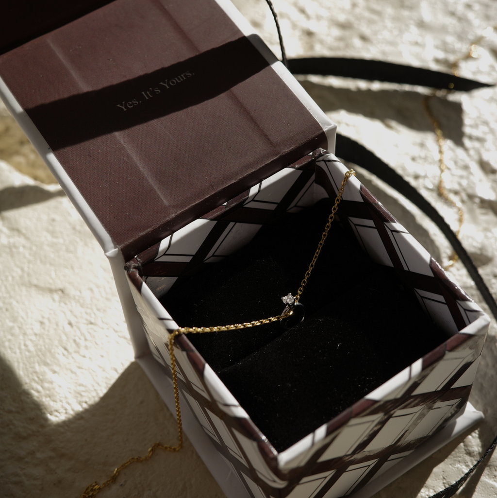Petite Solitaire Pendant