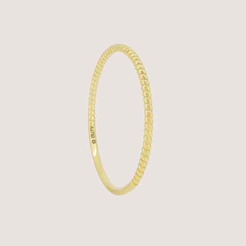 Dainty Twist Band